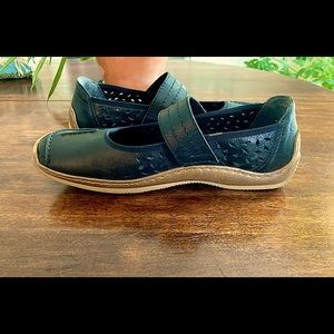 Women’s Rieker Size 40 (9 US) Black Mary Jane